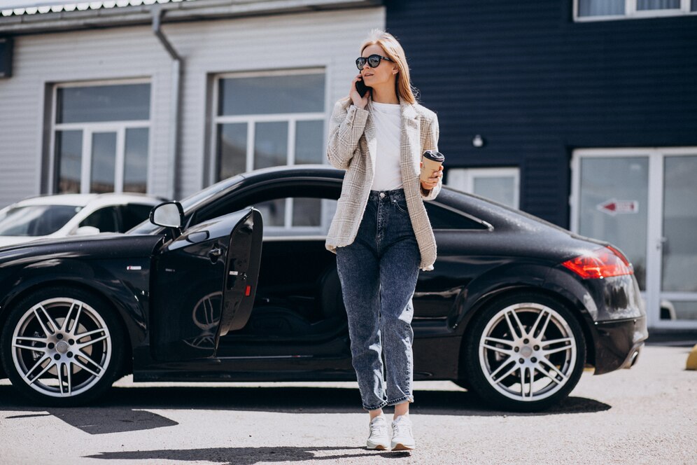Executivo com carro